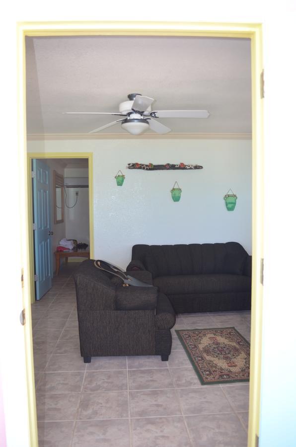 Graham'S Place Guanaja Extérieur photo